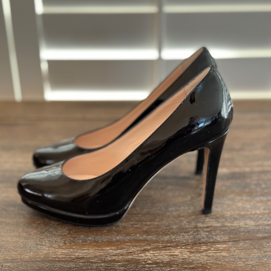 Giorgio Armani Black Patent Leather Platform Pump In Size 35